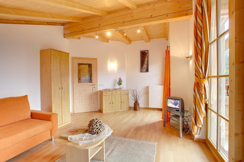 Villa Angerle Hof Welschnofen Zimmer foto