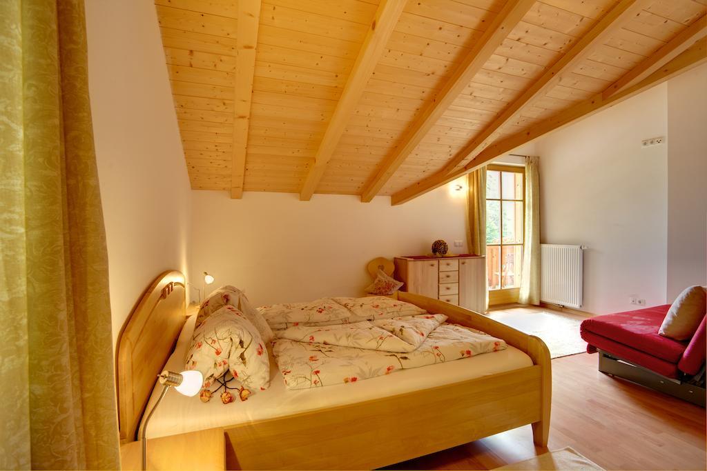 Villa Angerle Hof Welschnofen Zimmer foto