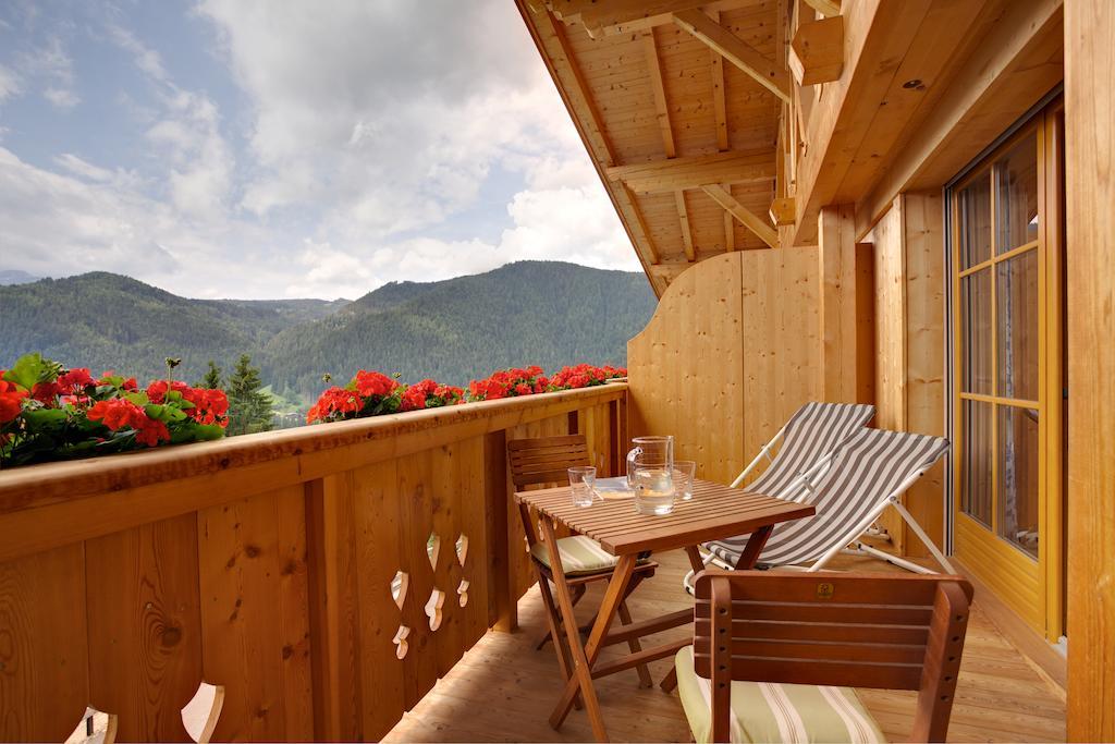 Villa Angerle Hof Welschnofen Zimmer foto