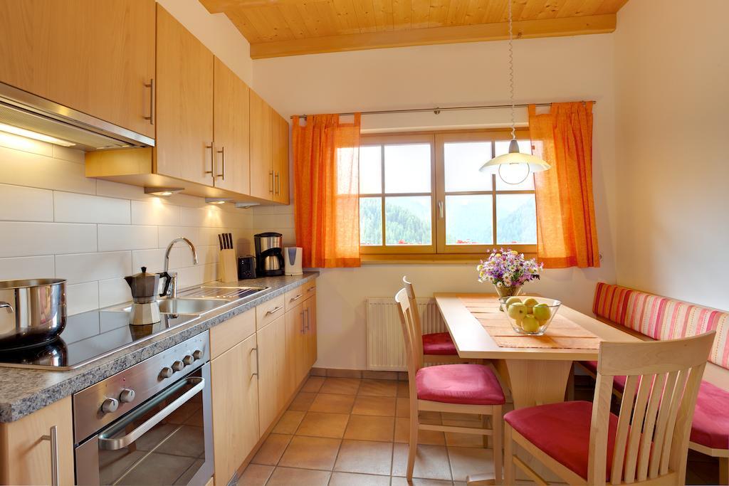 Villa Angerle Hof Welschnofen Zimmer foto